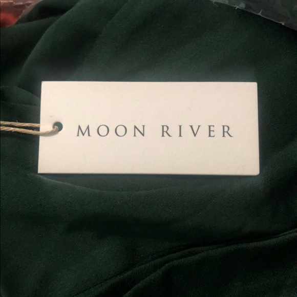 Green belted wide leg cropped pants - Picture 3 of 4